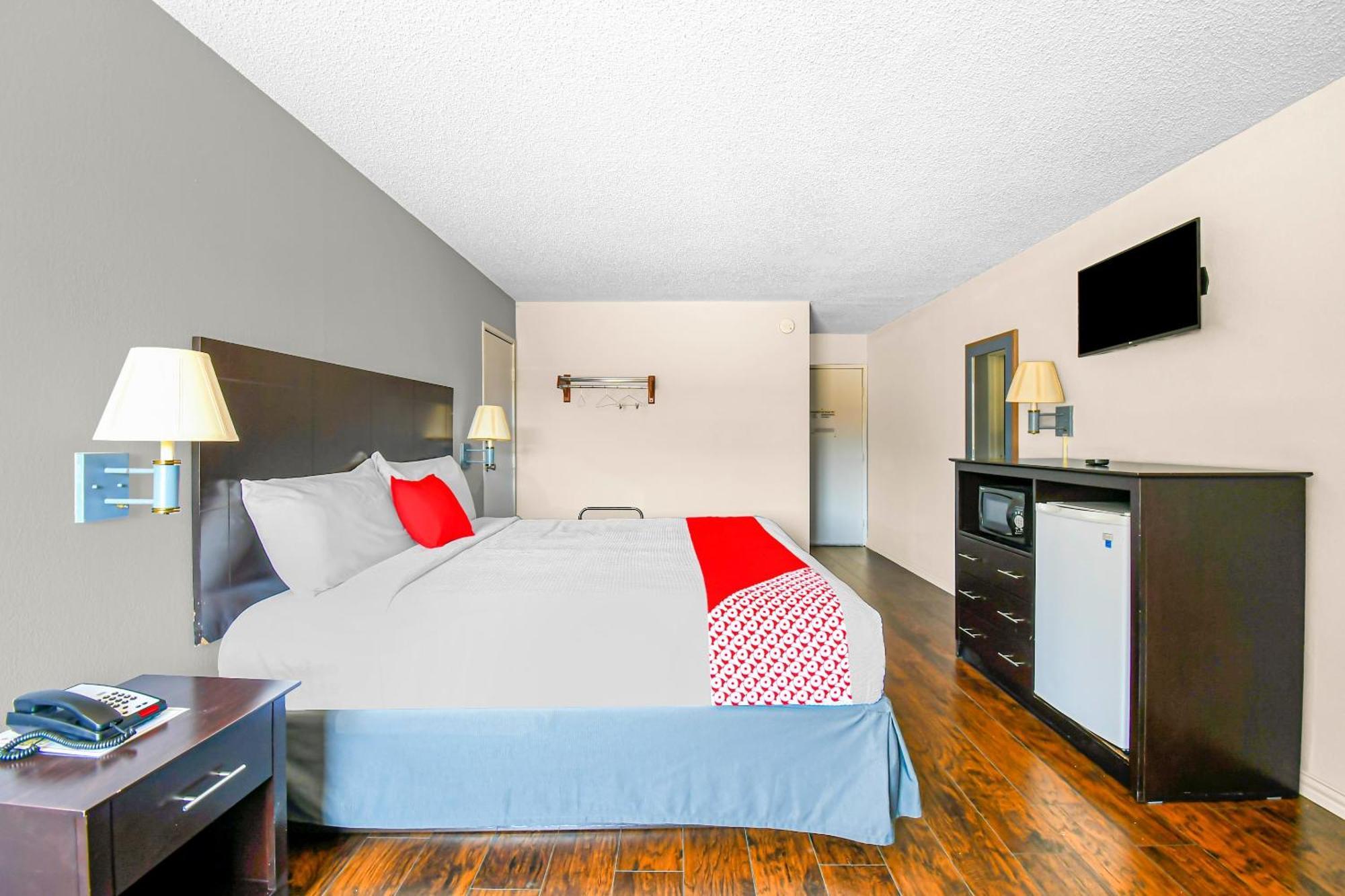 Oyo Hotel Irving Dfw Airport South Екстер'єр фото