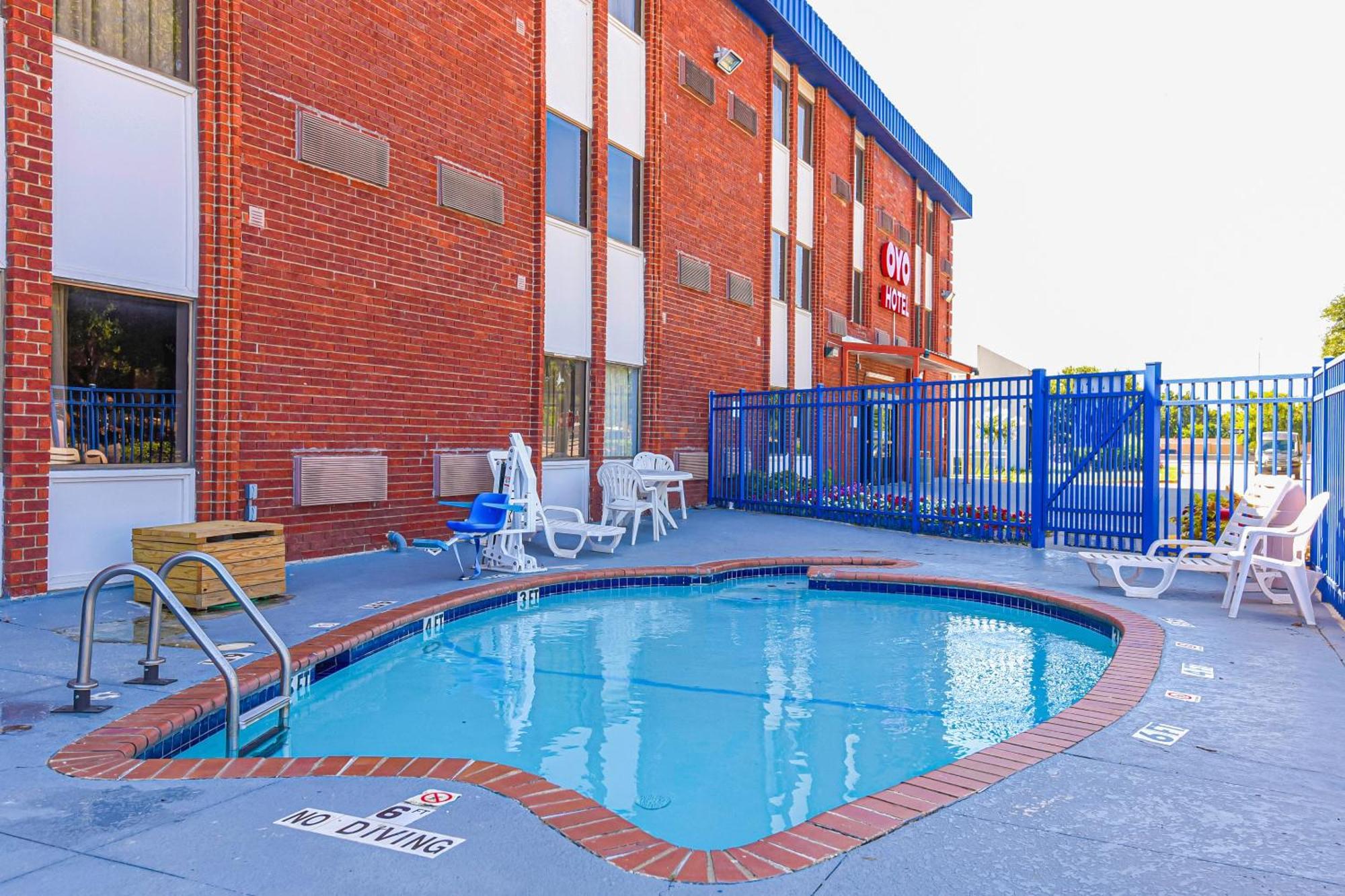 Oyo Hotel Irving Dfw Airport South Екстер'єр фото